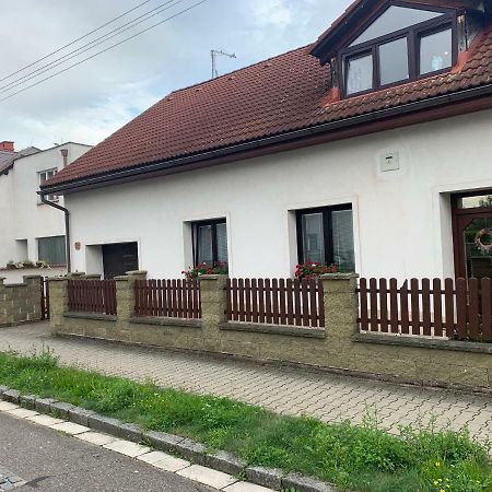 Tolarova Apartman Пардубице Экстерьер фото